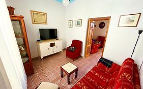 Casa Béjar, Tranquila casa con chimenea, patios, junto a la piscina